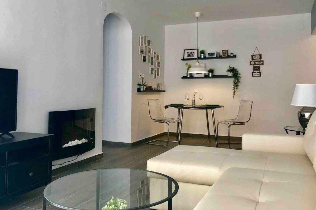 רונדה II Apartamentos Morales & Arnal מראה חיצוני תמונה