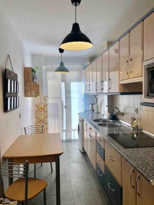 רונדה II Apartamentos Morales & Arnal מראה חיצוני תמונה